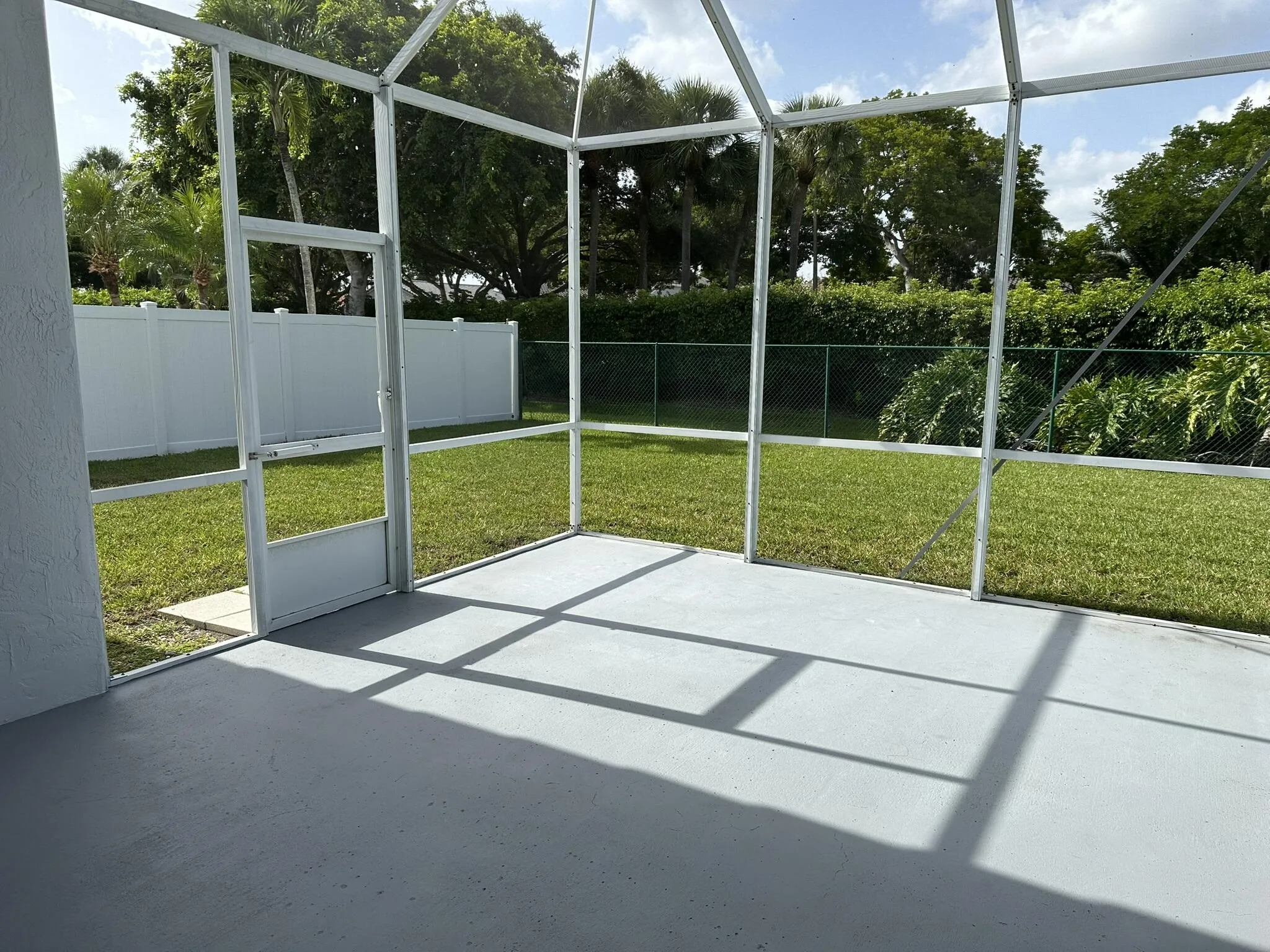 Mogel patio 2