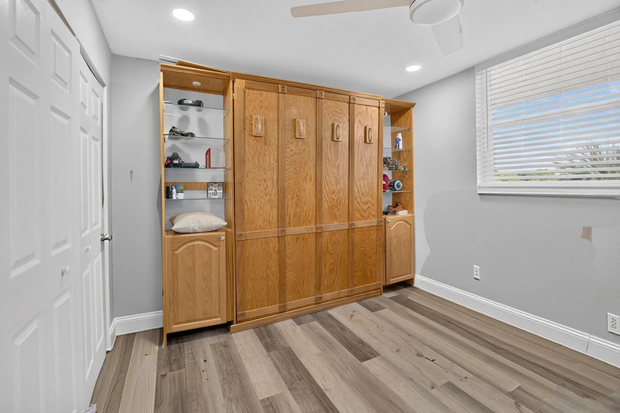 Murphy Bed