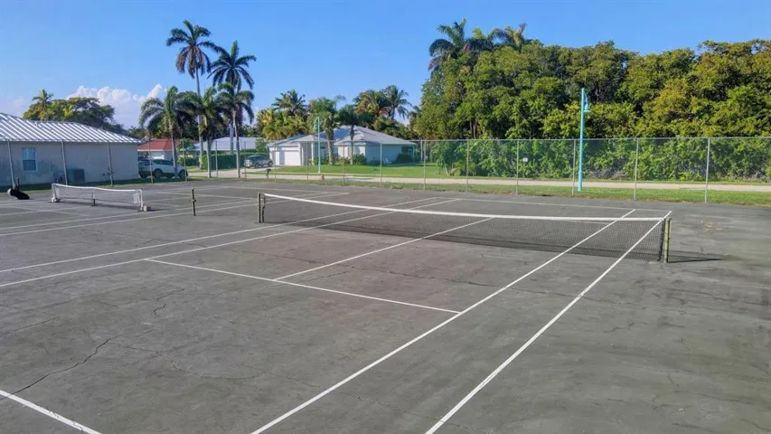 Tennis Courts HH