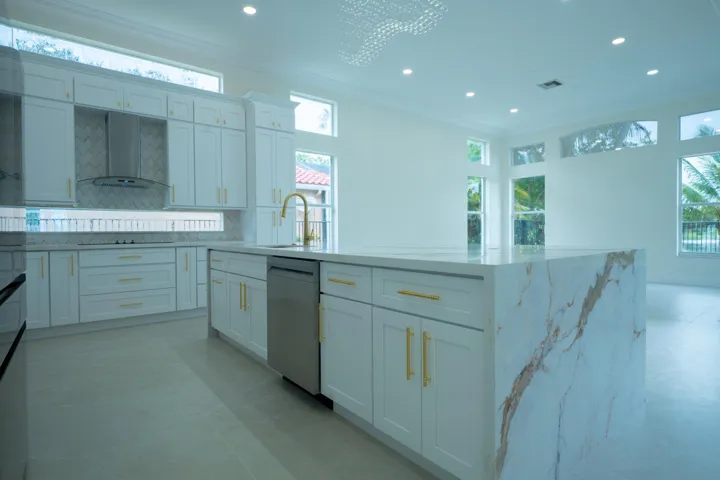 19428 Estuary Dr_5