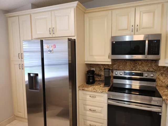8951 SUNNYWOOD PL Boca kitchen 13