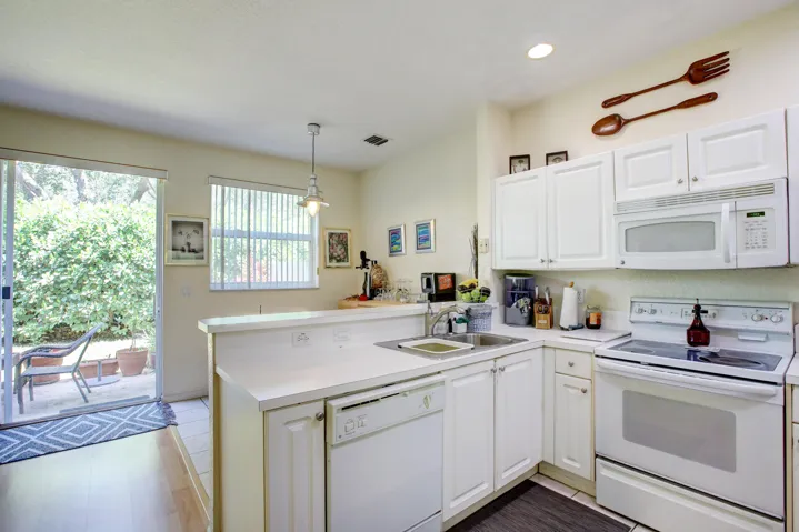 11705 nw 47th dr coral springs10