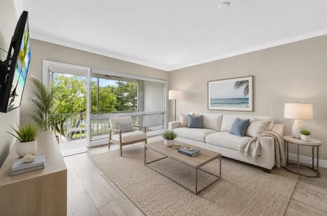 325821C7-B29C-43B9-AF95-2FE7A6E2C522