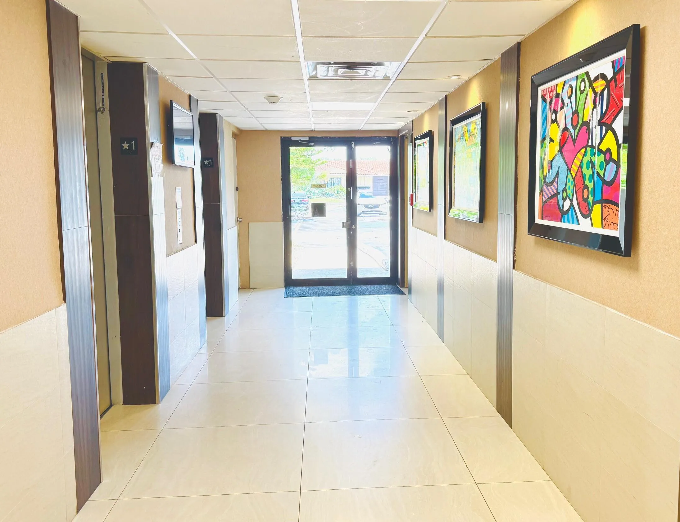Secure entrance lobby, pristine and maintained