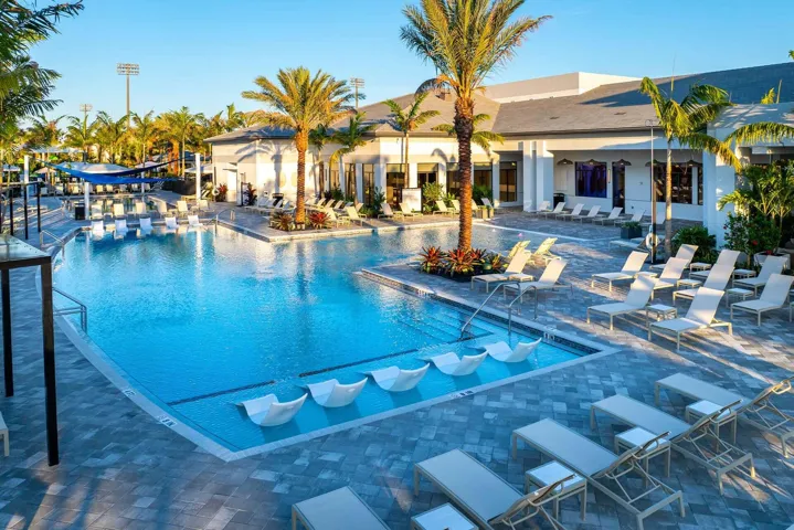 resort-style-pools1