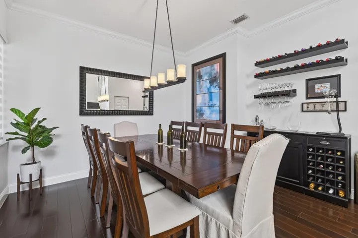 Formal Dining