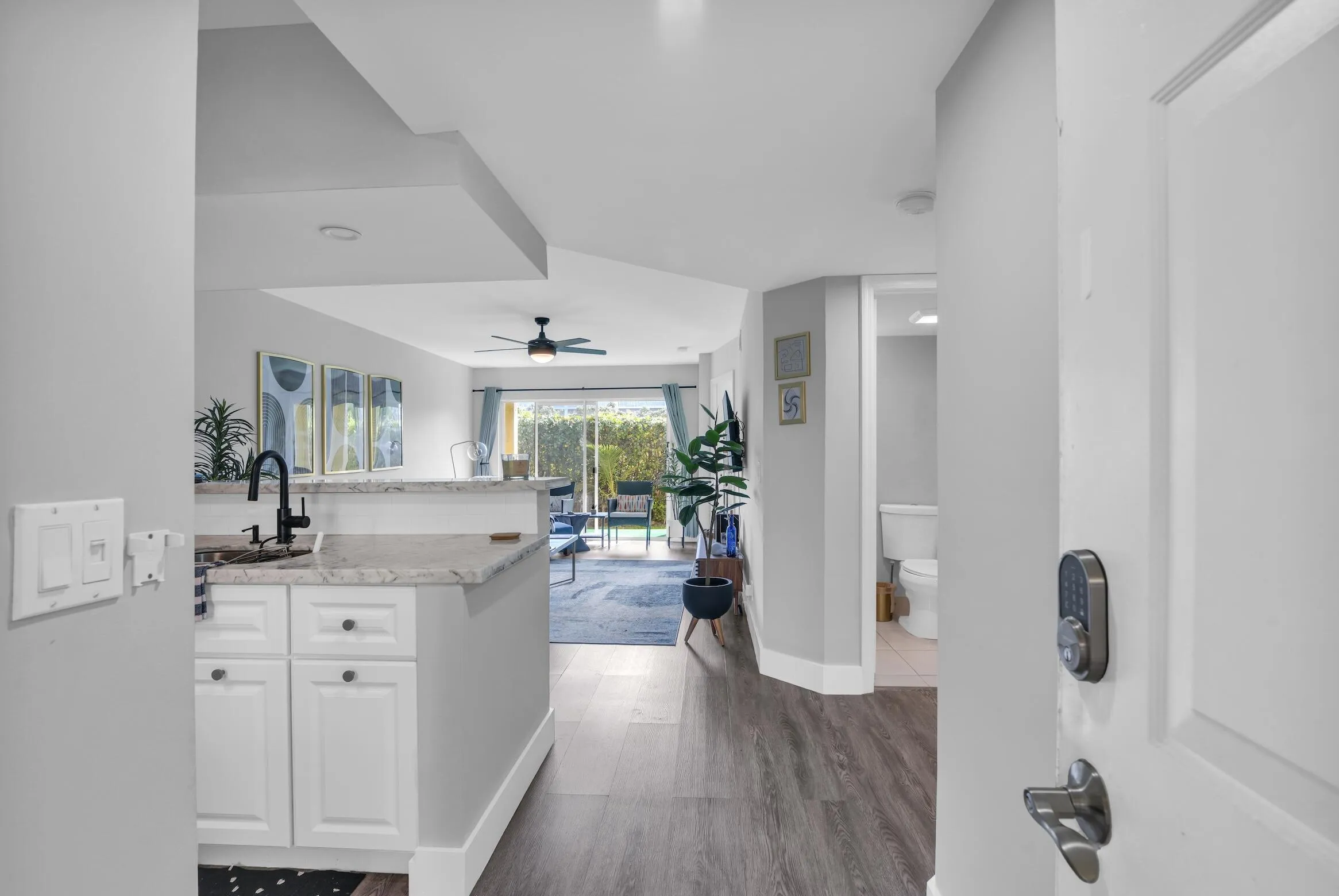 1030 Lake Shore Dr 103 West Palm Beach -