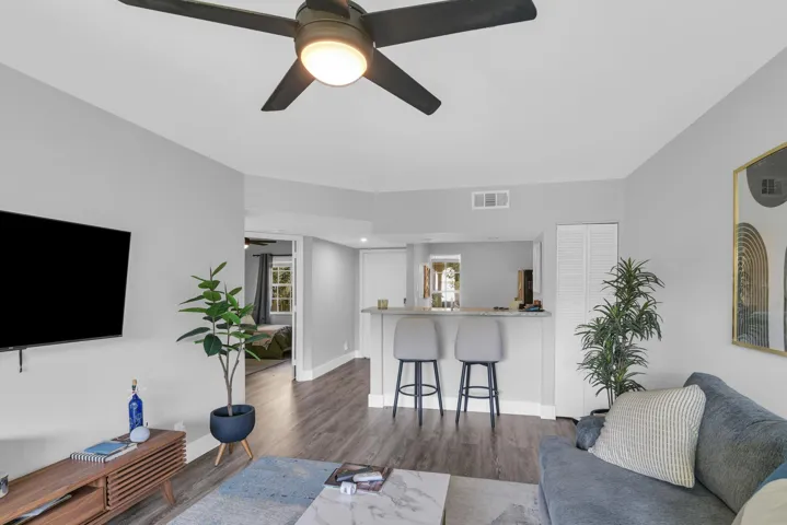 1030 Lake Shore Dr 103 West Palm Beach -