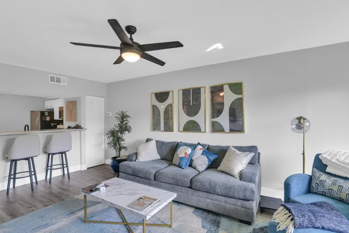 1030 Lake Shore Dr 103 West Palm Beach -