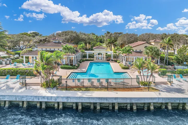 1030 Lake Shore Dr 103 West Palm Beach -