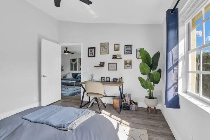 1030 Lake Shore Dr 103 West Palm Beach -