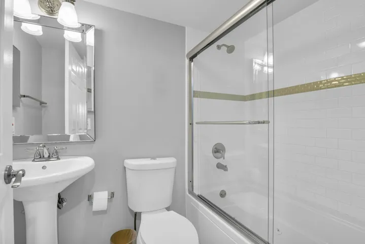 1030 Lake Shore Dr 103 West Palm Beach -