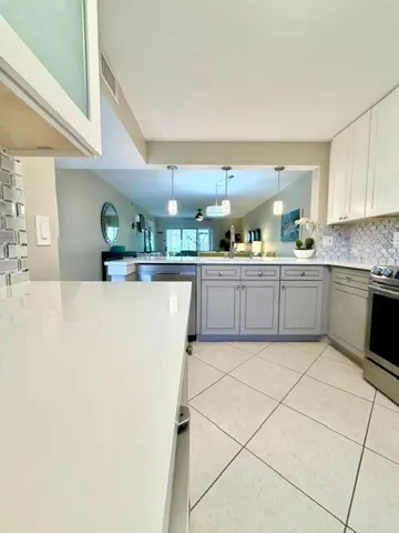 Lots of counter space