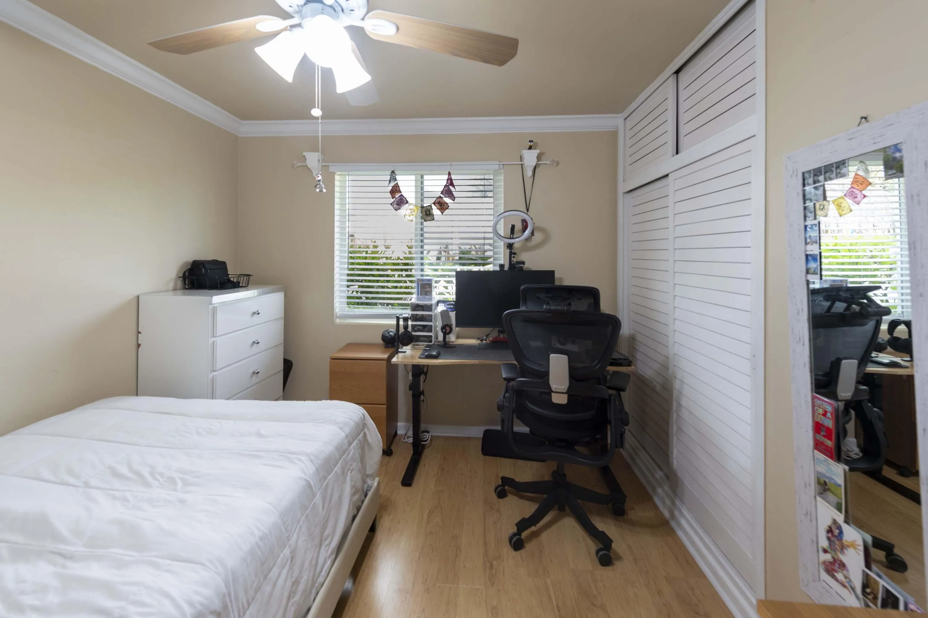 Second bedroom