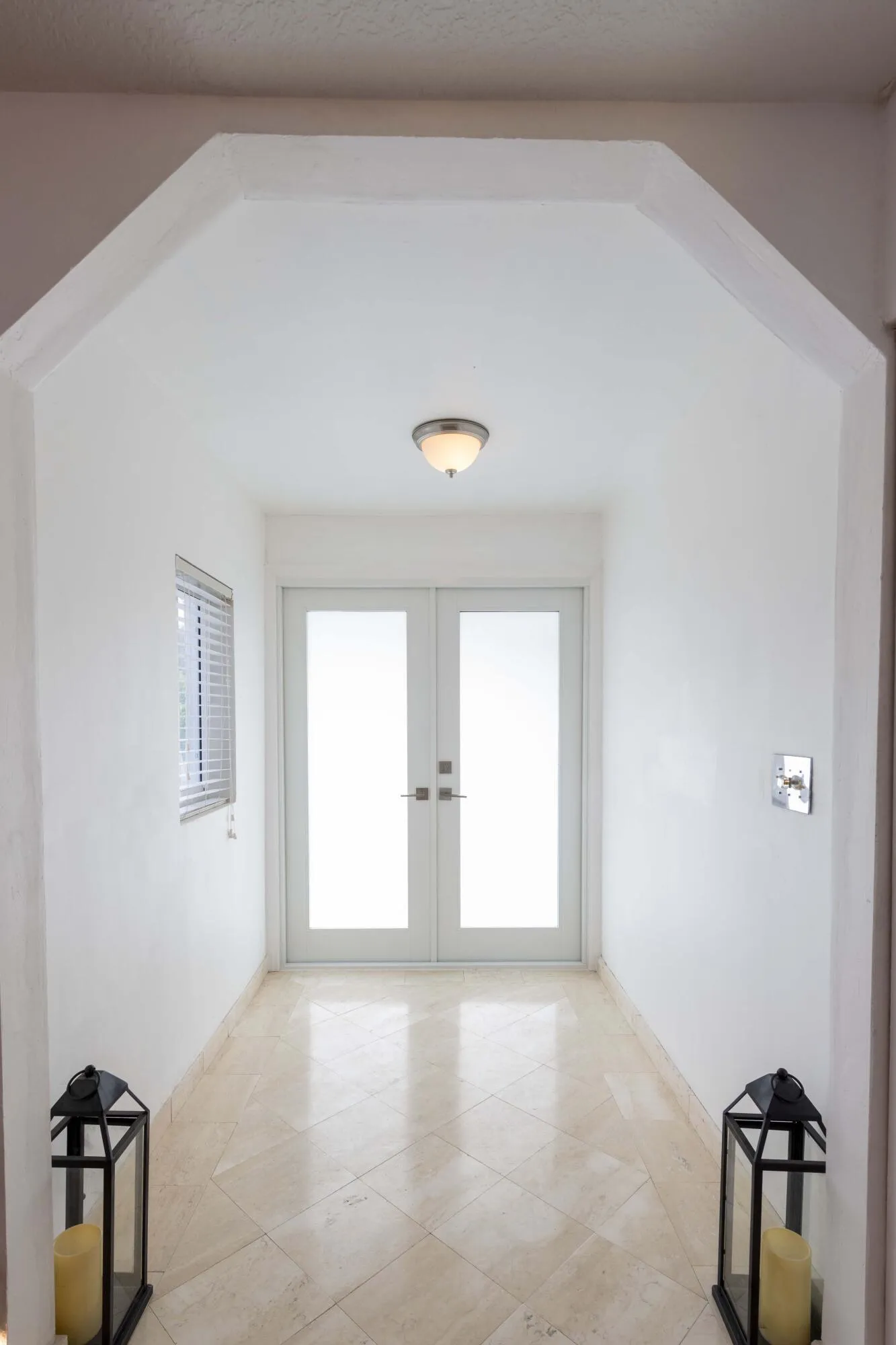 Main entrance impact door