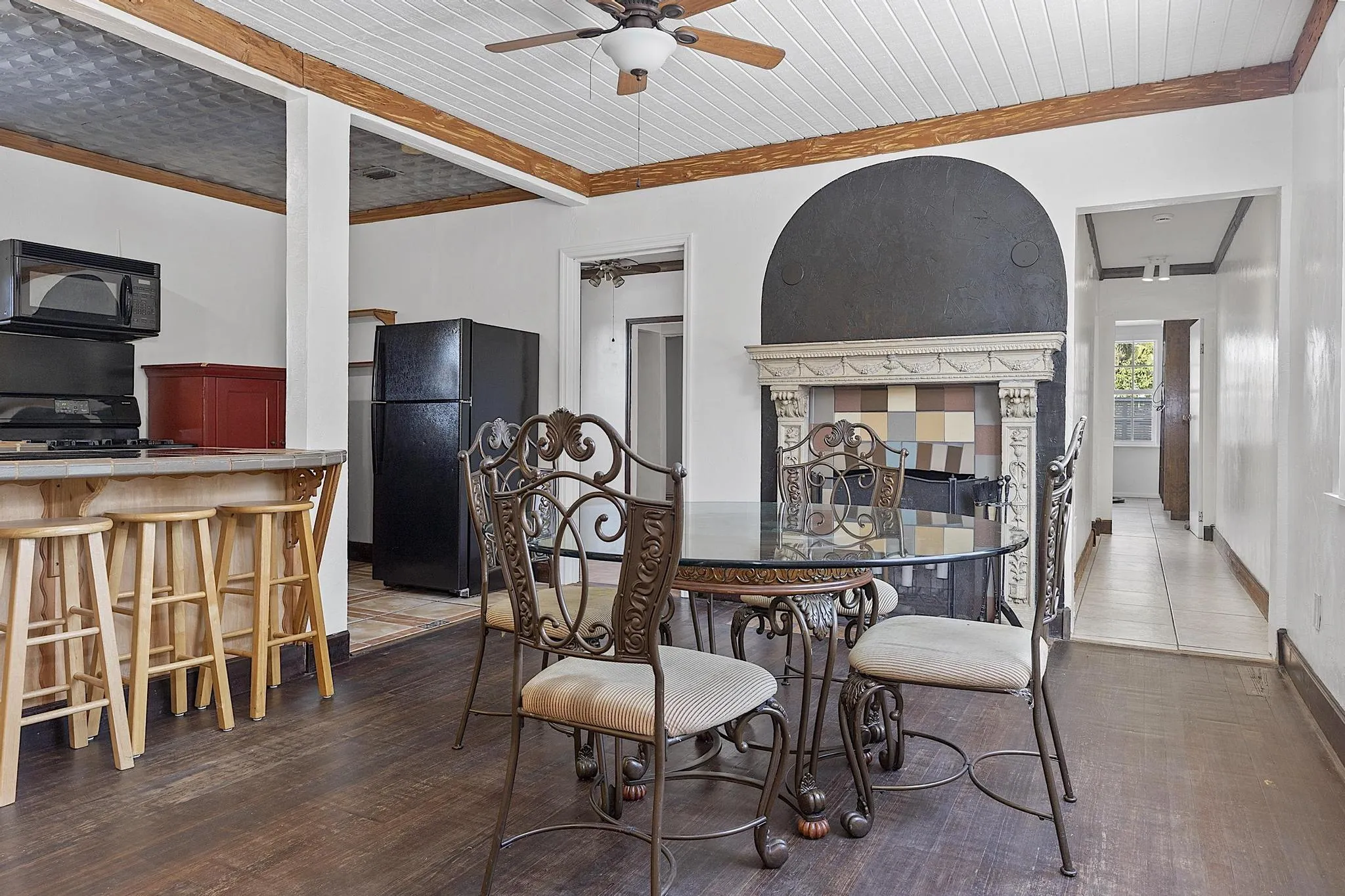 615 7th ave N - - 007