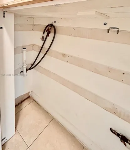 Hook-up laundry or closet