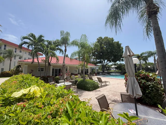 pool area 2