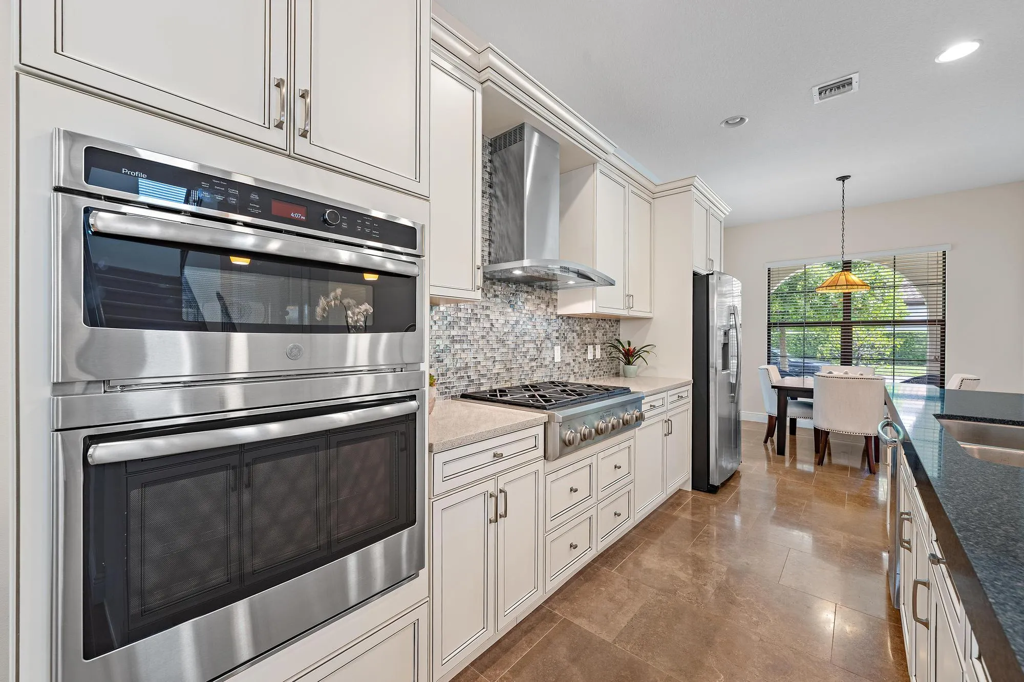 8023 Hobbes Wy-13
