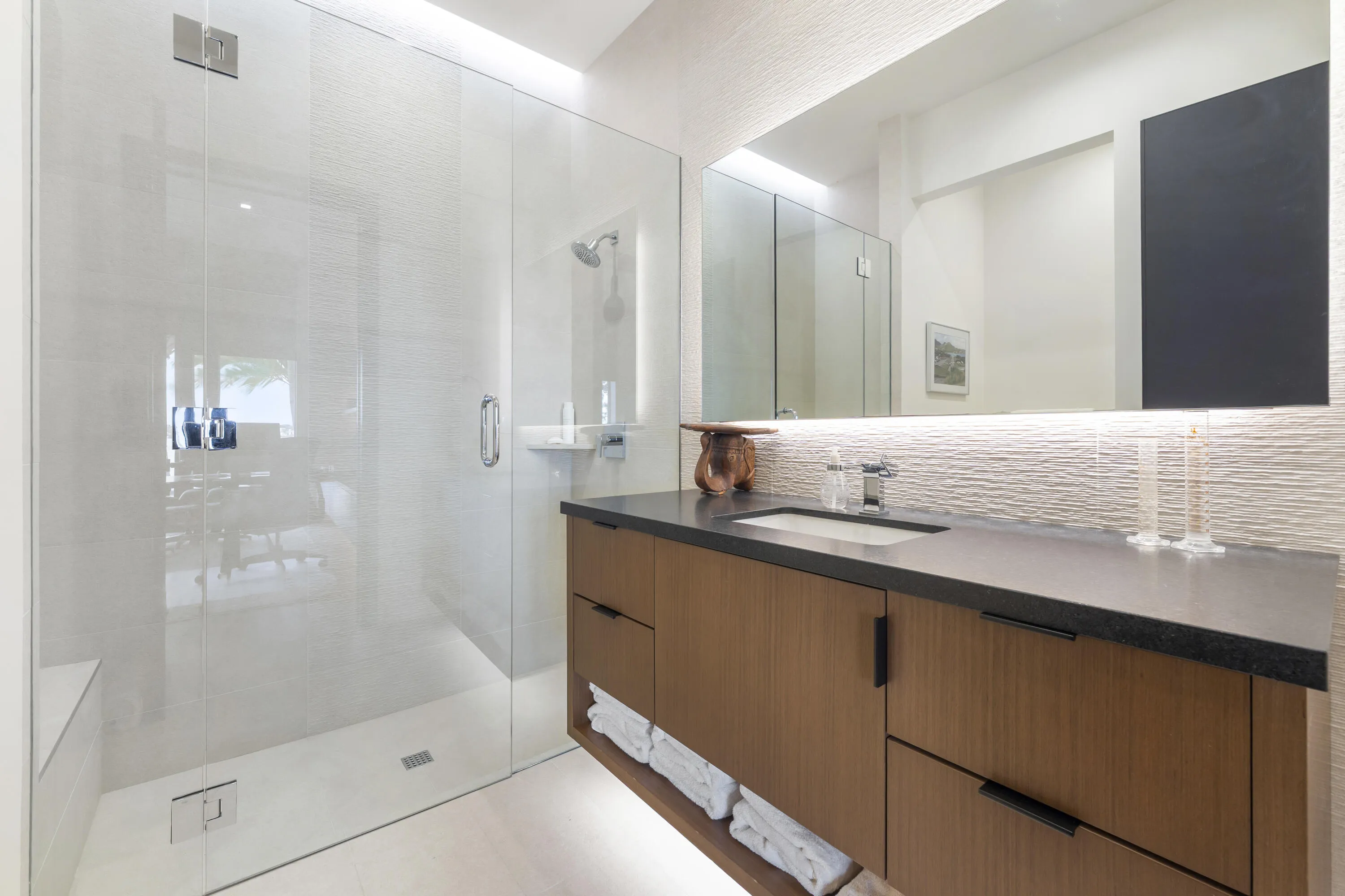 90_156