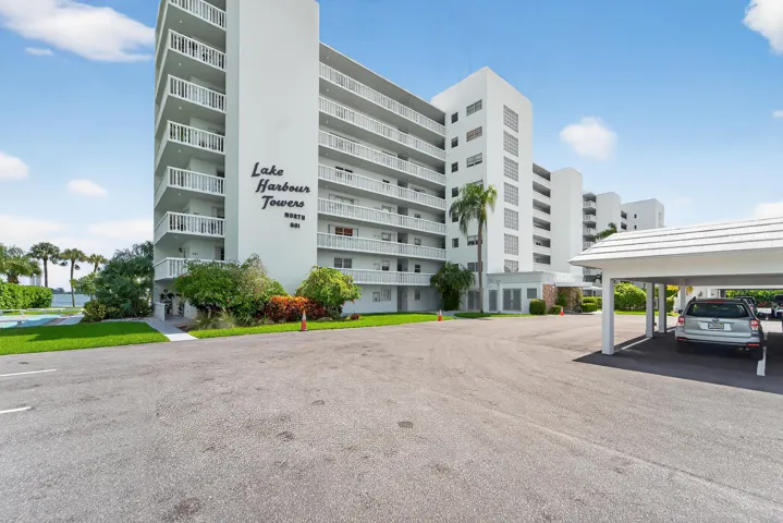 Lake Harbour Towers Parking view