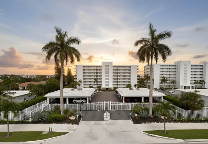 Lake Harbour Towers Front