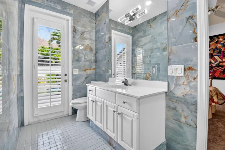 Jack & Jill Cabana Bathroom