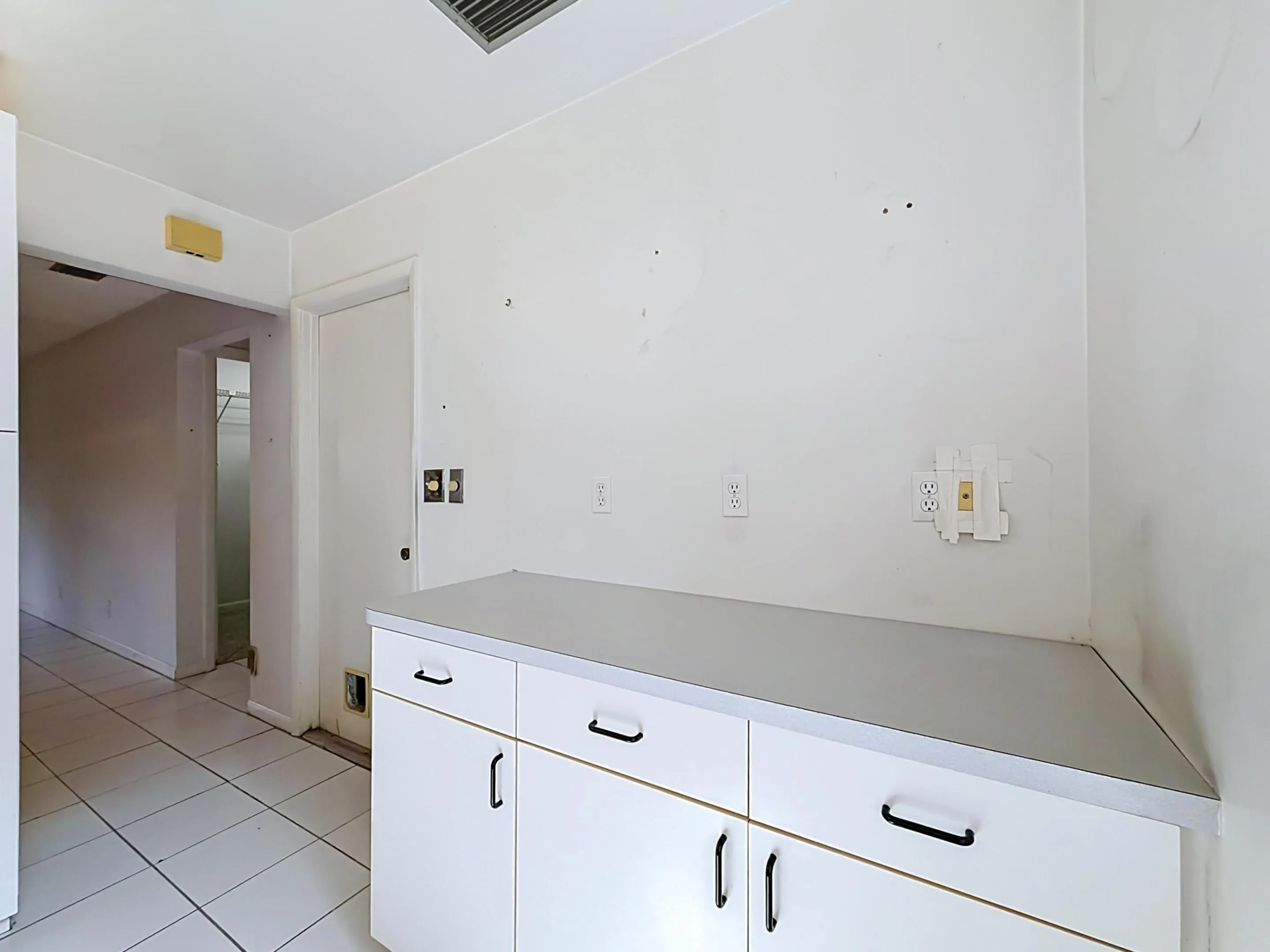 2208 Seagrape Circle-46