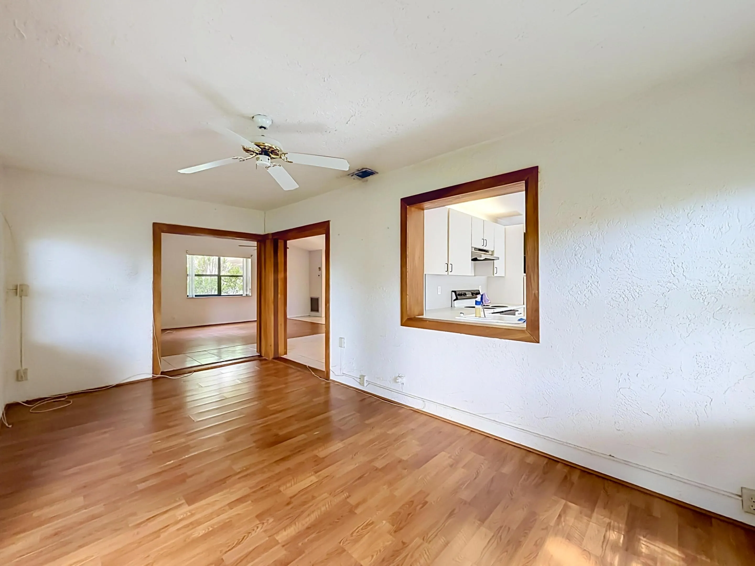 2208 Seagrape Circle-31