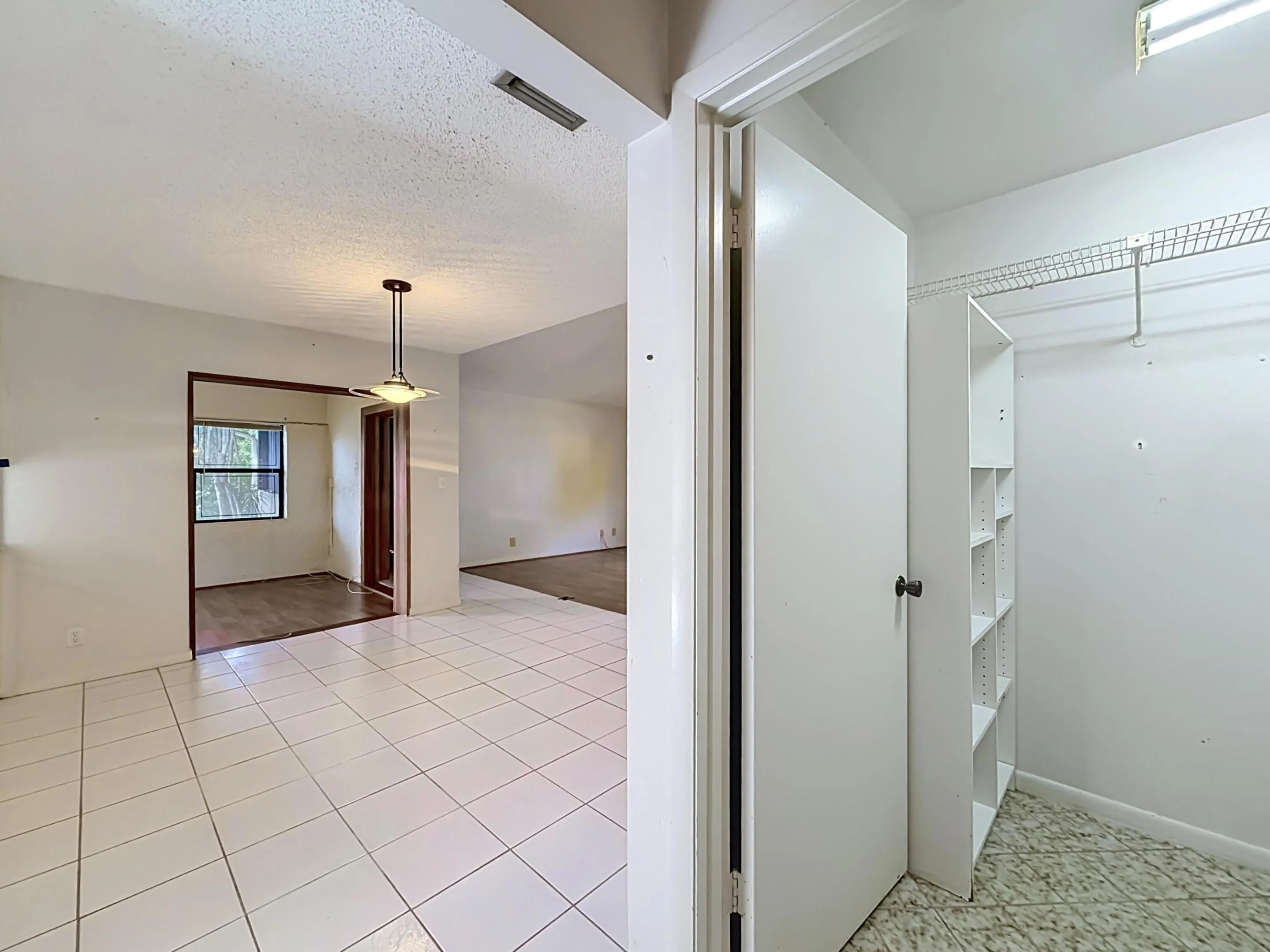 2208 Seagrape Circle-70