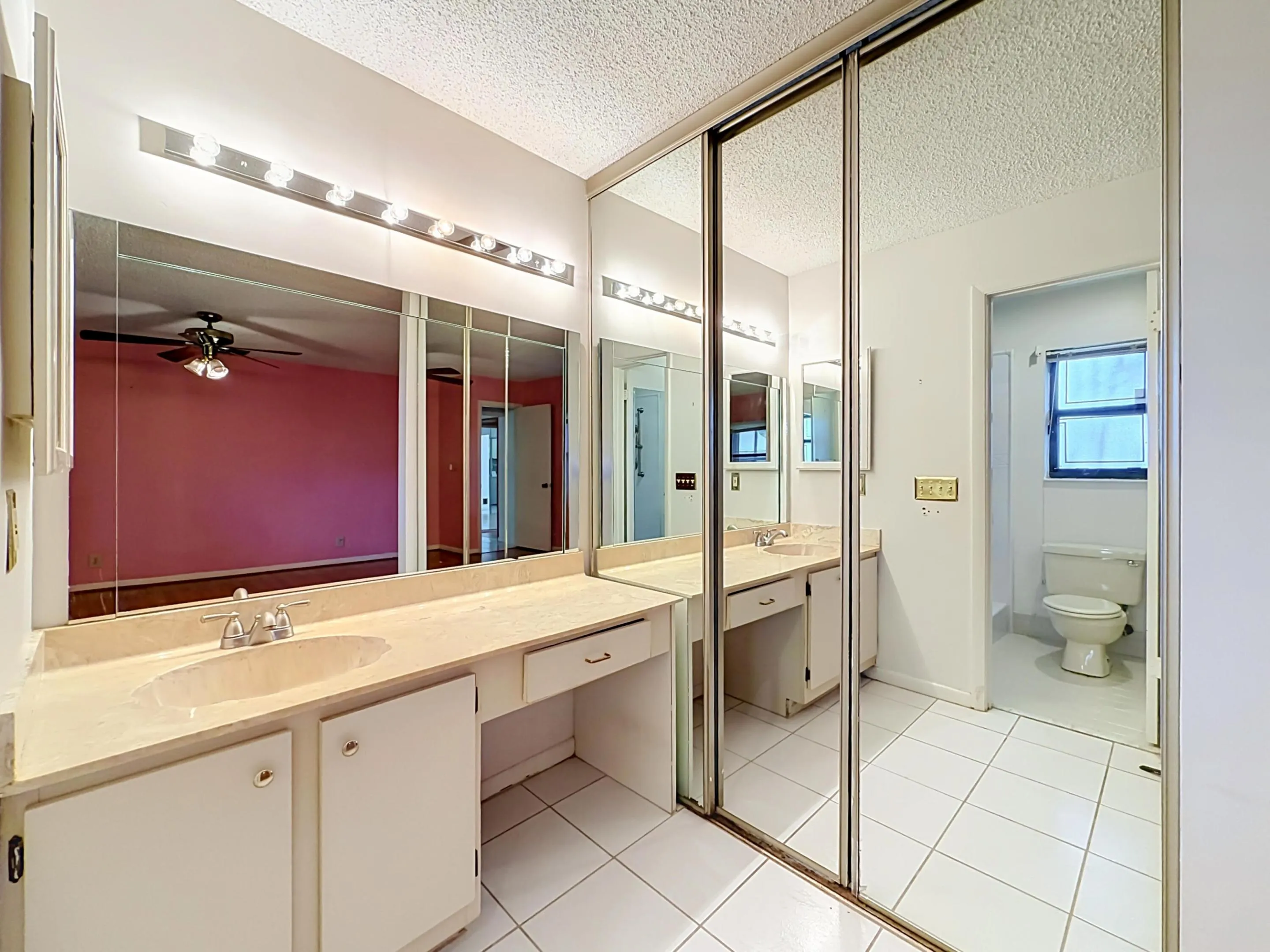 2208 Seagrape Circle-65