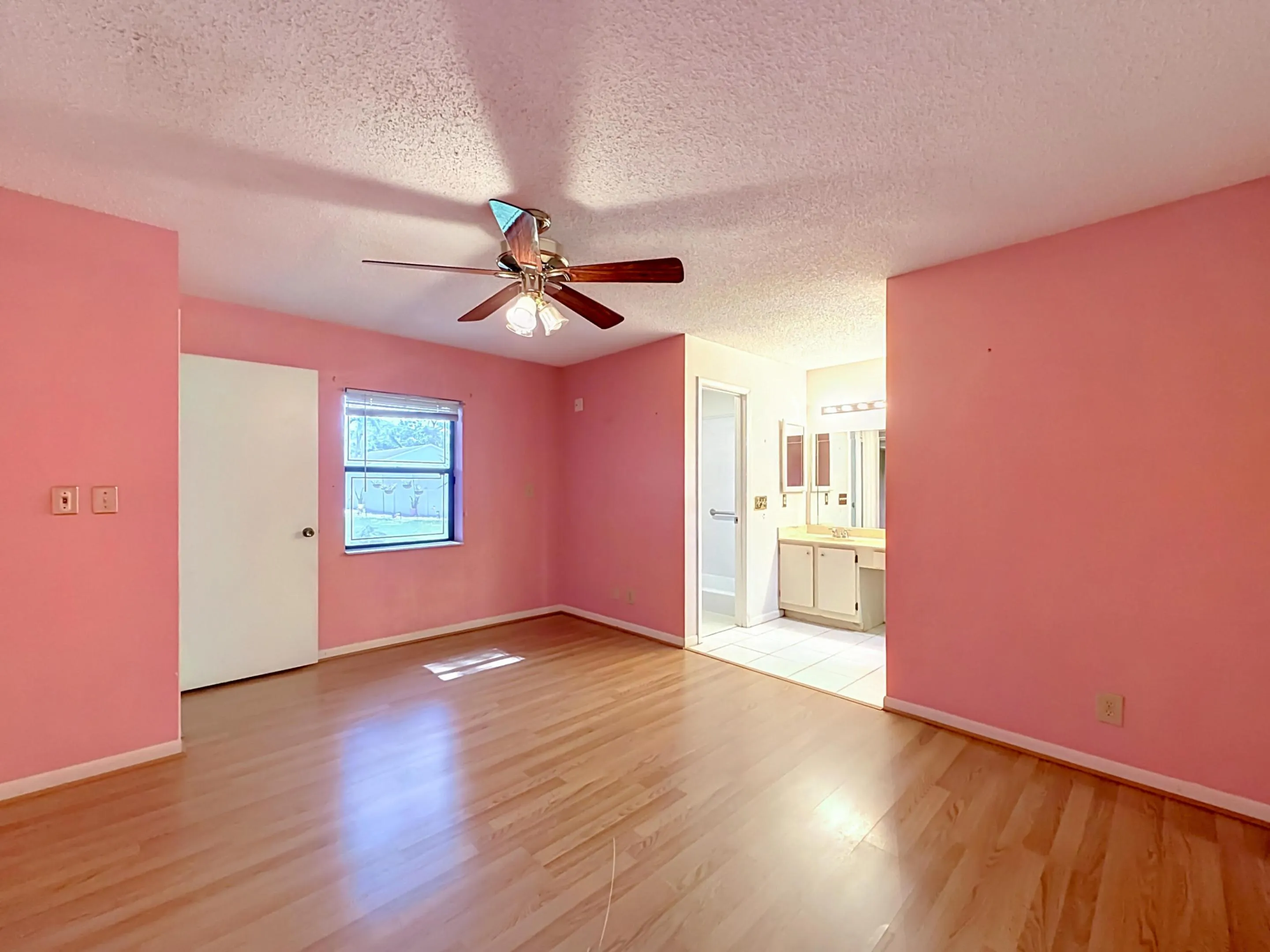 2208 Seagrape Circle-61