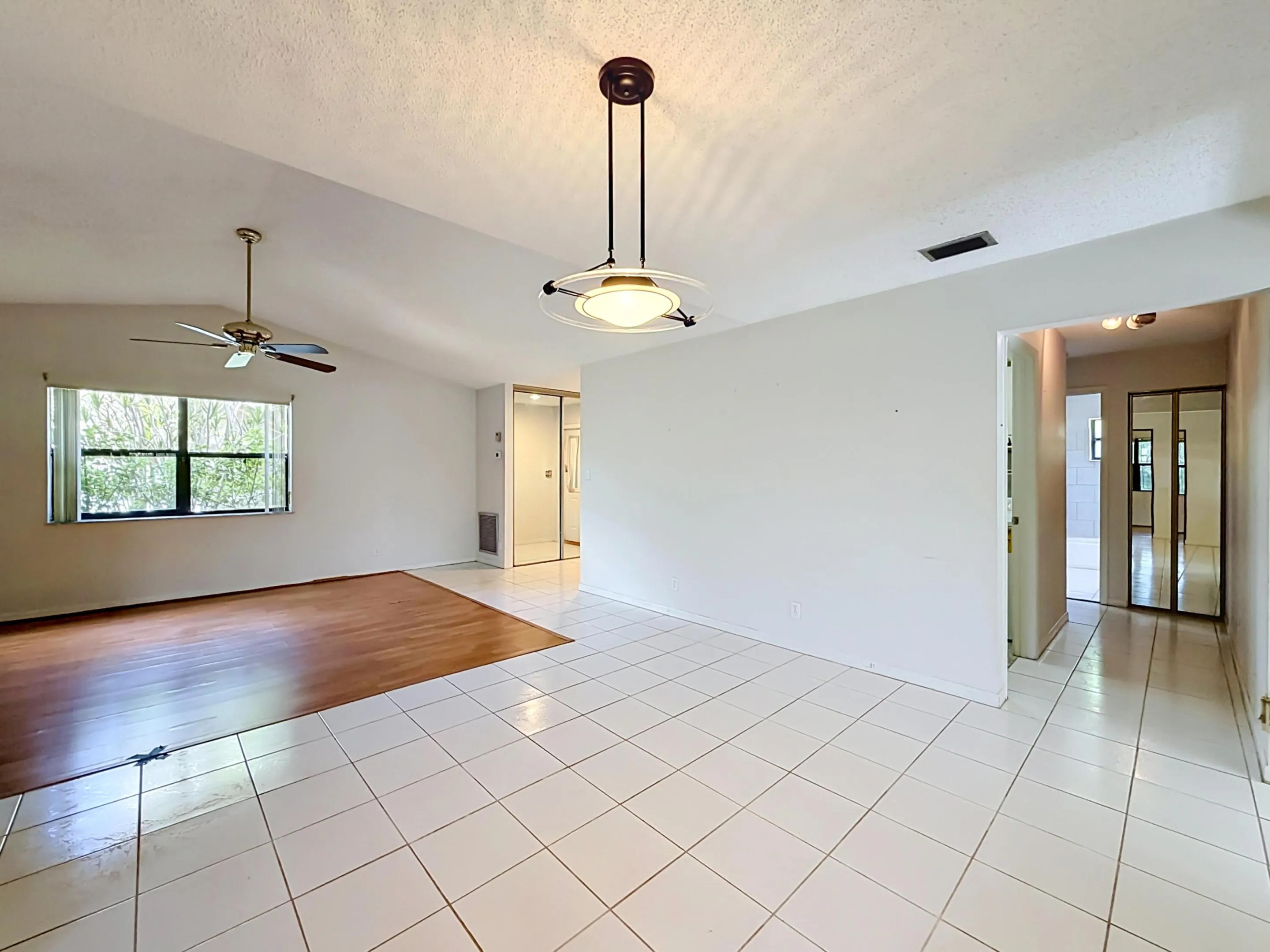 2208 Seagrape Circle-35