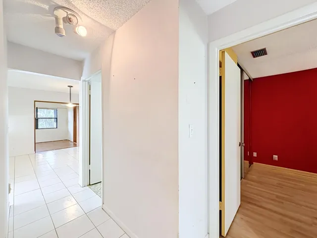 2208 Seagrape Circle-57