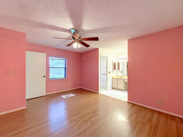 2208 Seagrape Circle-61