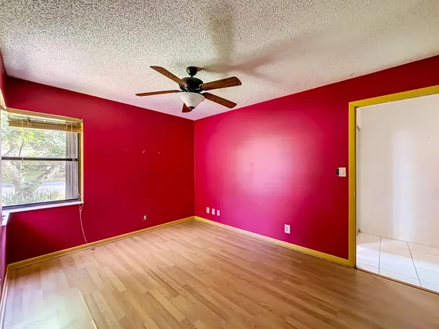 2208 Seagrape Circle-48