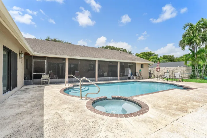 40-10349 SW 49th Manor_040