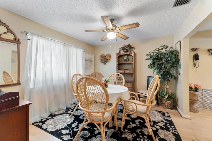 12-10349 SW 49th Manor_012