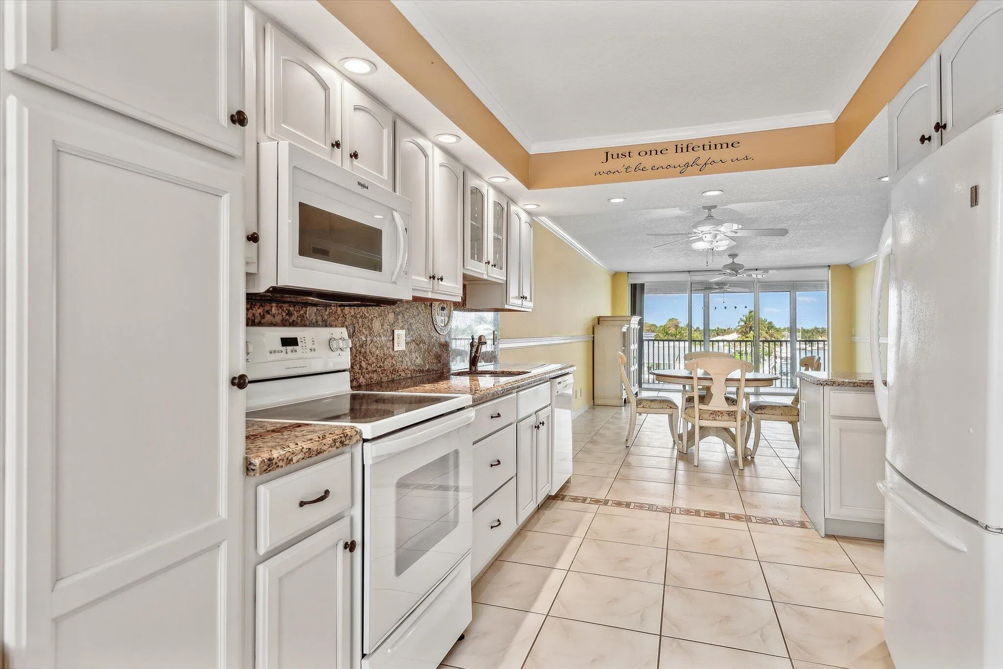 06-Kucharska-985 SE 19th Ave #303-6