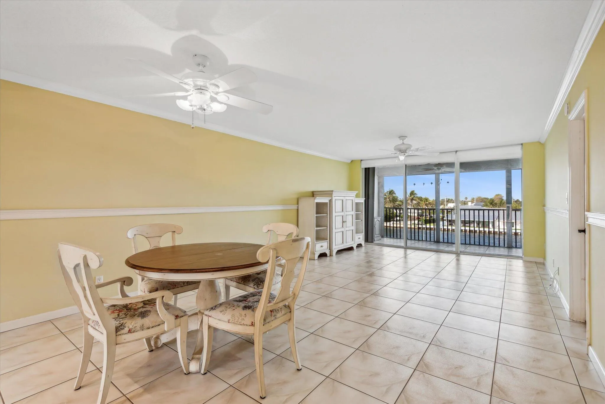 01-Kucharska-985 SE 19th Ave #303-1