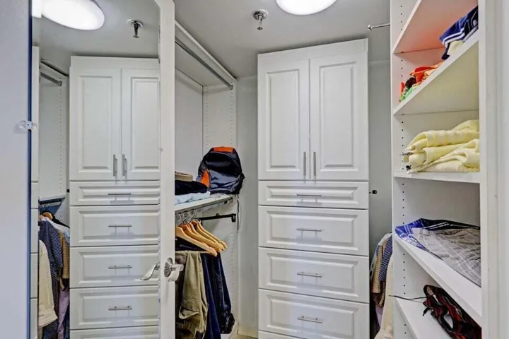 Owners Closet