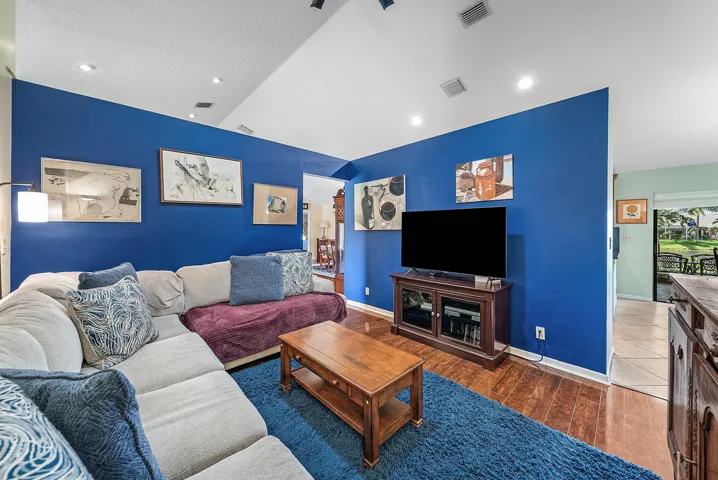 013-9295SunPointeDrive-BoyntonBeach-FL-3