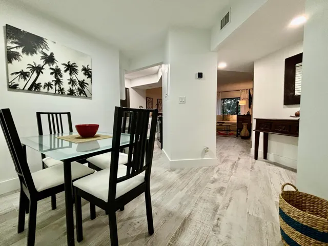 Breakfast Nook