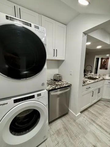 Inside Full Size Laundry