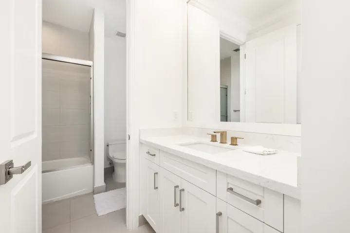 Bathroom 4