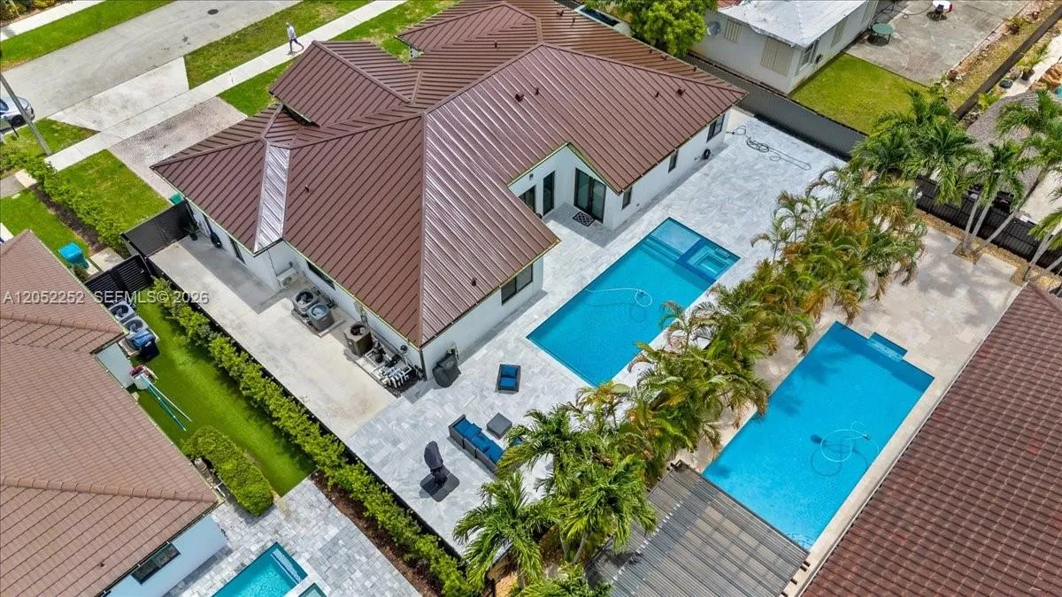 Property photo 28
