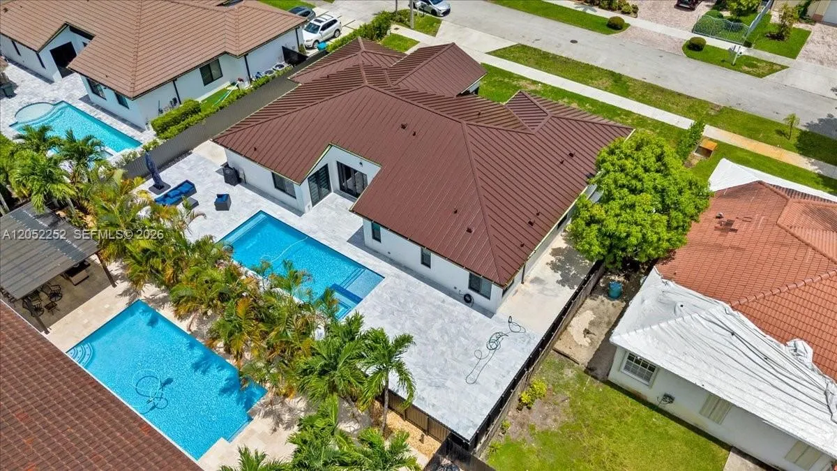 Property photo 43