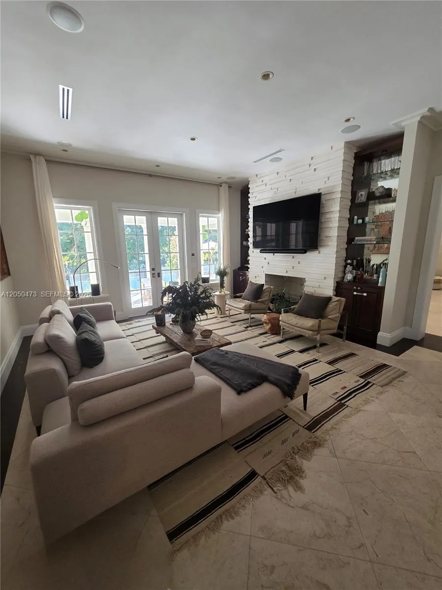 Property photo 72