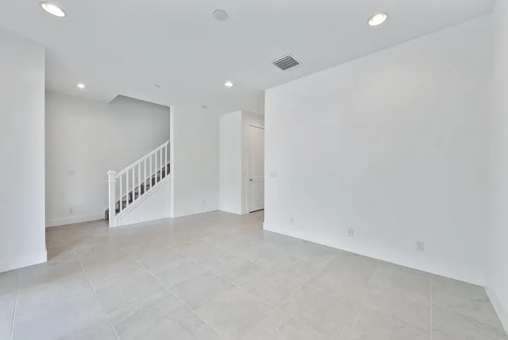 FAMILY ROOM 2