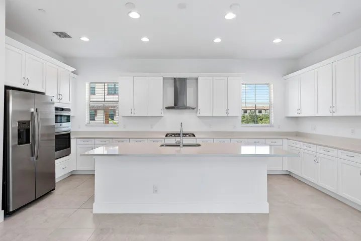 KITCHEN 2